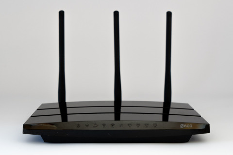 Pearson AX3000 Dual‑Band Router